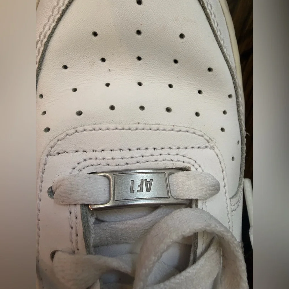 Nike Kids Air Force 1 White Sneakers size 6y used great condition - Picture 5 of 10